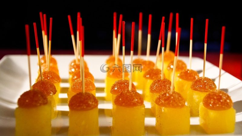上海烘焙原料批发市场：麦德龙与同行对比解析